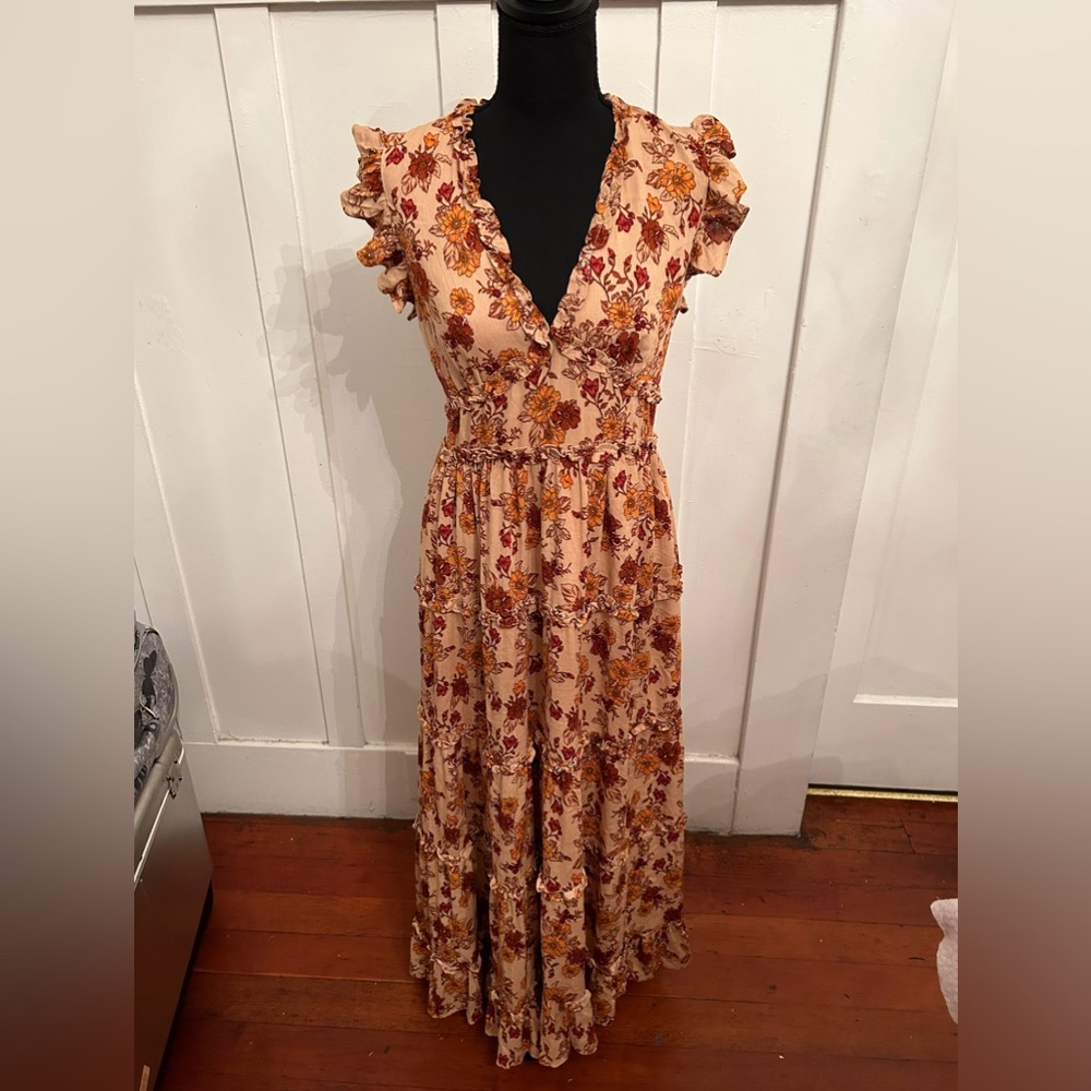 Gorgeous English Rose Maxi Dress 🌹 ❤️ ⭐️Bundles 10% on 2 or more items